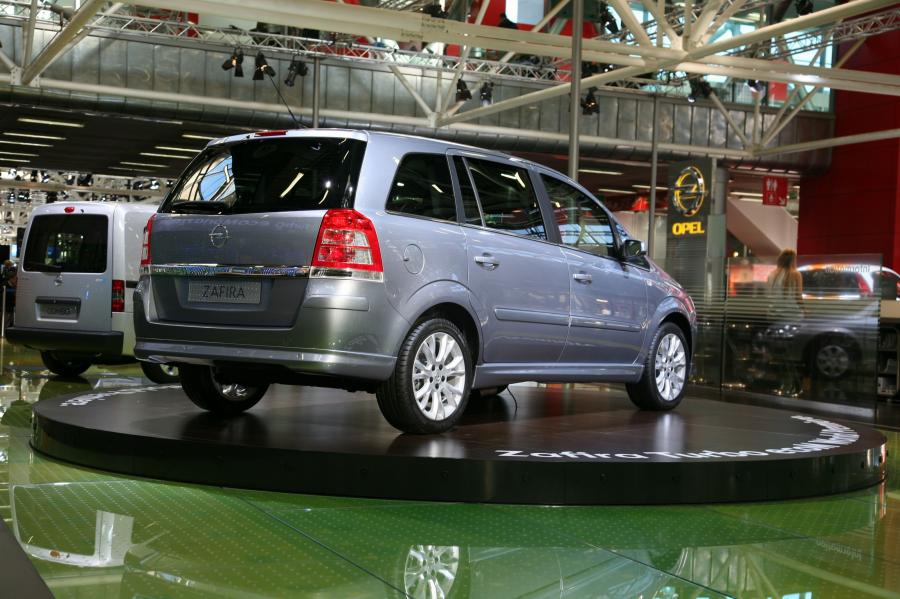  Opel Zafira 2008 года  (фото 11 из 72)